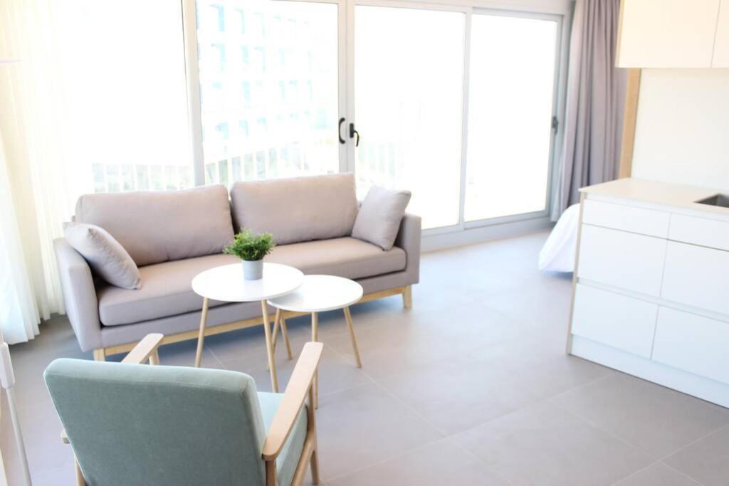 Beautiful Loft, Huge Sunny Terrace, View Over The Beach And Sea ロザス エクステリア 写真