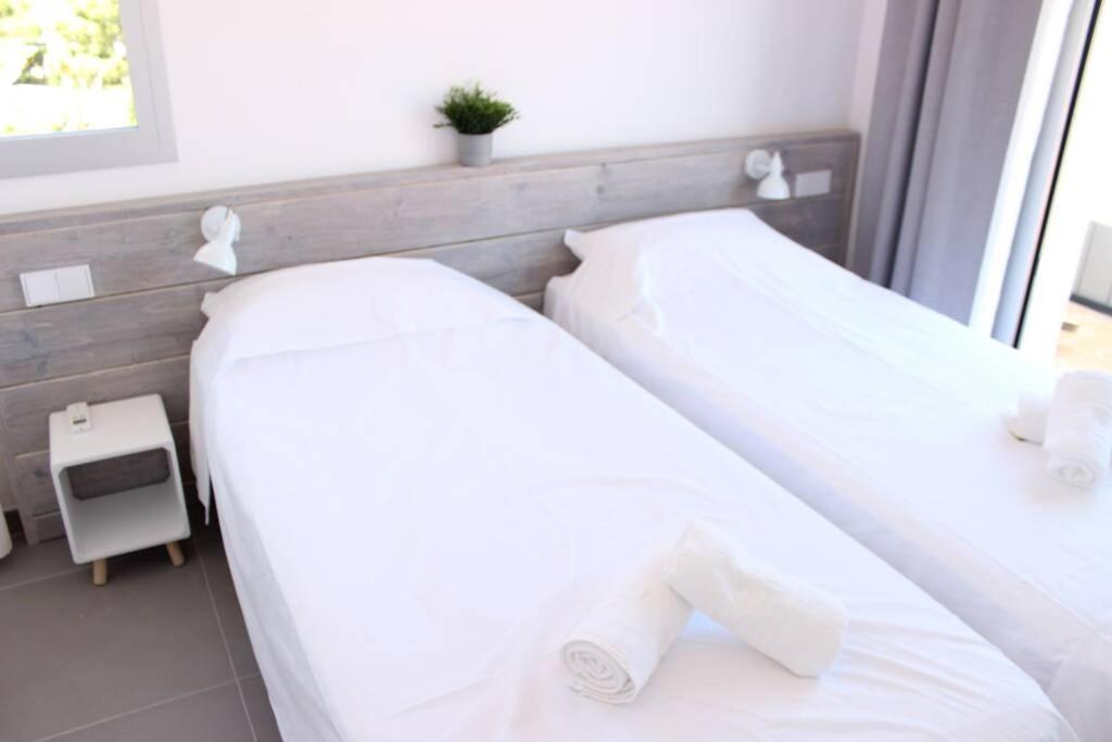 Beautiful Loft, Huge Sunny Terrace, View Over The Beach And Sea ロザス エクステリア 写真
