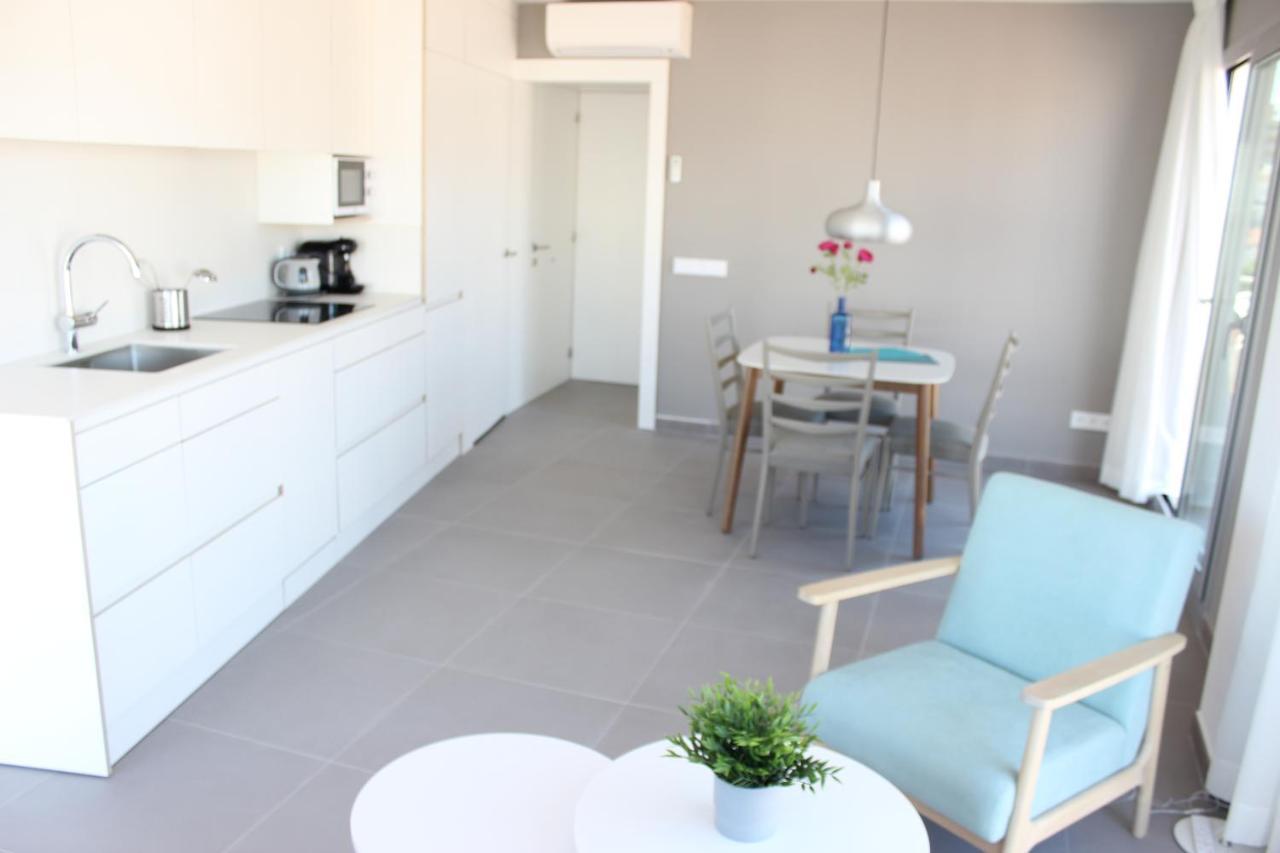 Beautiful Loft, Huge Sunny Terrace, View Over The Beach And Sea ロザス エクステリア 写真