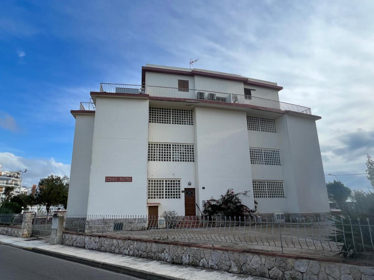 Beautiful Loft, Huge Sunny Terrace, View Over The Beach And Sea ロザス エクステリア 写真